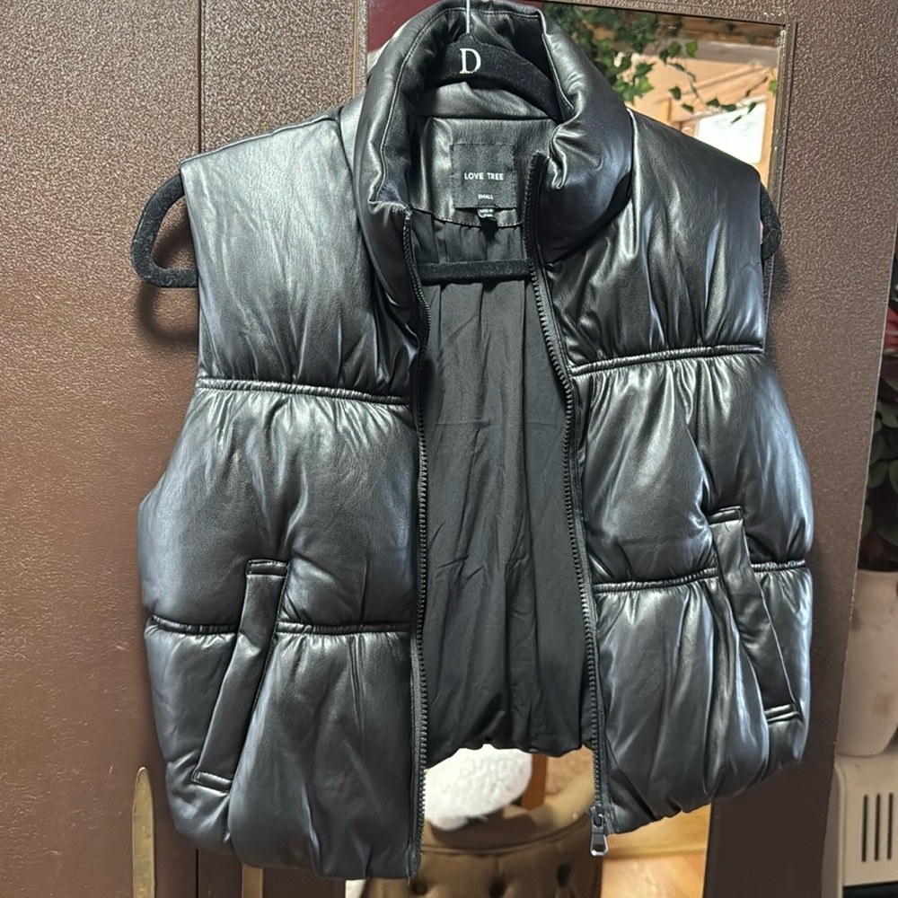 LOVE TREE puffer Vest